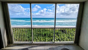 Interior - Ocean Front 2BR Condo with Pool and qtr mile walking distance to restaurants  (Juno Beach)