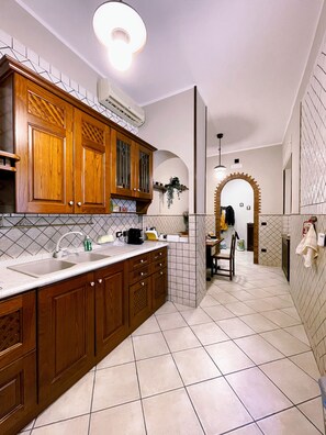 Oven, stovetop, dishwasher, electric kettle - Oasi d'Oltremare (Naples)