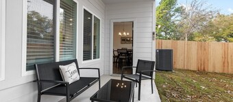 Lone Star Escape- 4 bedroom Getaway!