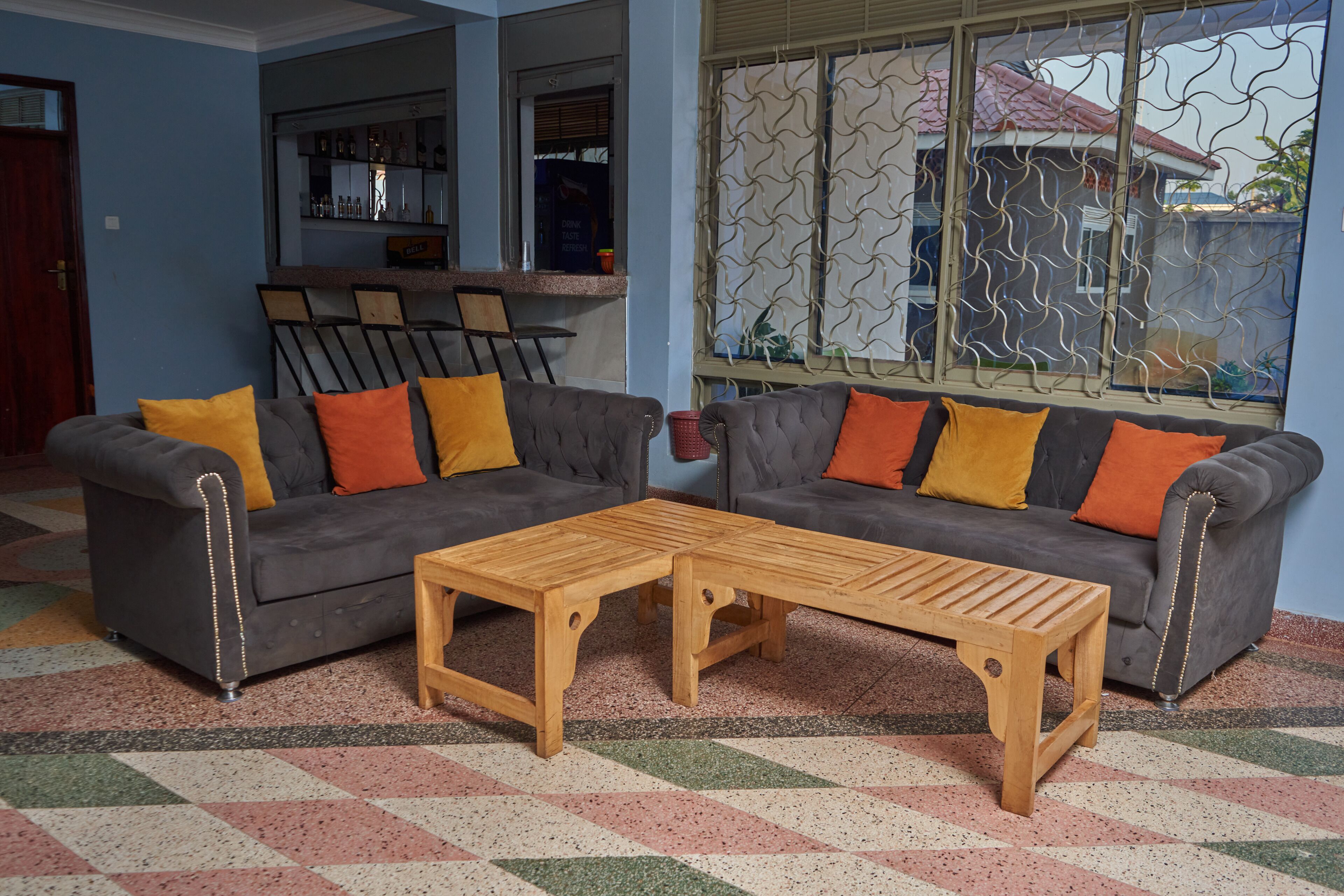 シティ ルーム | リビング エリア | PC モニター、プリンター