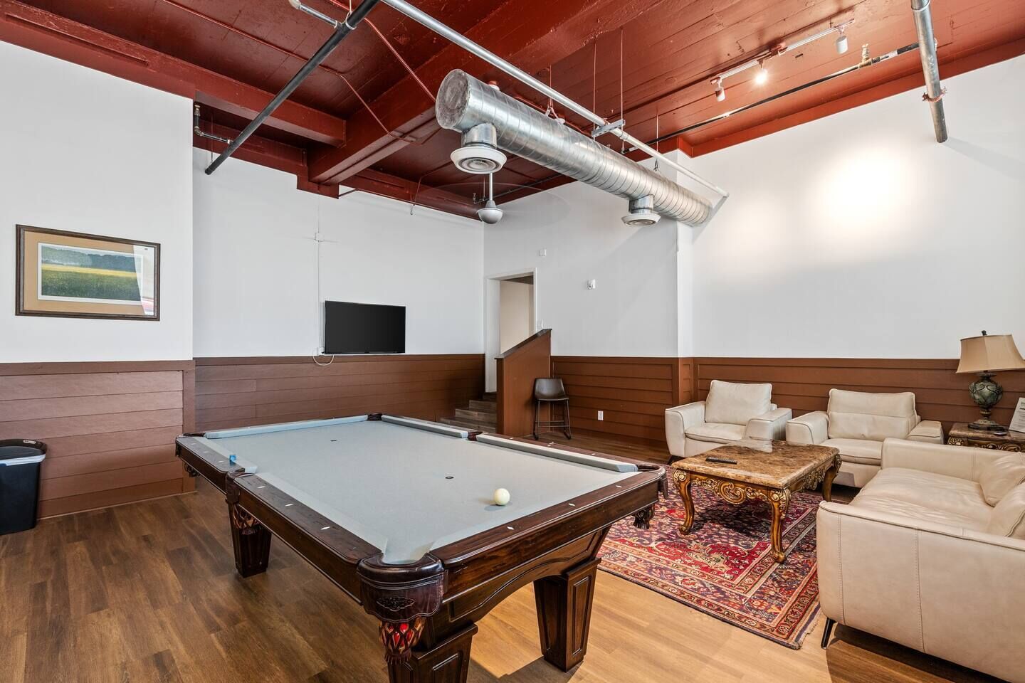 Loft Apartment in the City!