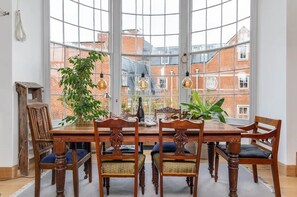 Dining - Flat 8, Bishophill · Stunning 1-Bed Flat within York's City Walls - Pass the Keys (York)