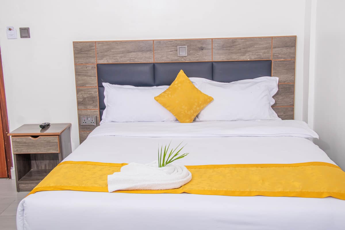 Habitación doble | Escritorio, espacio para trabajar con laptop y insonorización