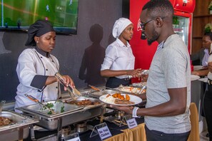 Free daily continental breakfast