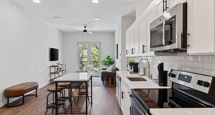 The Cornell 1301- 1 bedroom Suite