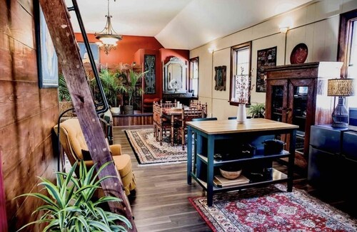 Your Downtown Oasis 14-foot ceilings, luxury living. Relaxing outdoor spaces