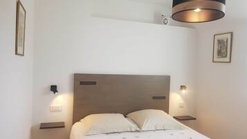 1 chambre, Wi-Fi gratuit, draps fournis