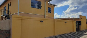 Mohlakeng Guest House
