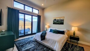 4 bedrooms, iron/ironing board, travel crib, WiFi