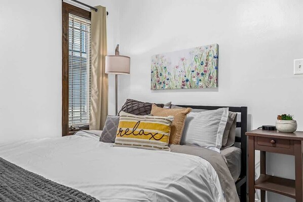 2 bedrooms, iron/ironing board, free WiFi, bed sheets