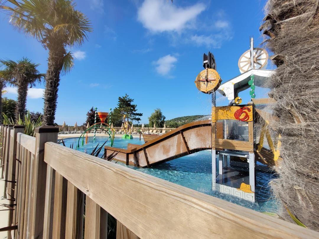 Piscine couverte, piscine extérieure