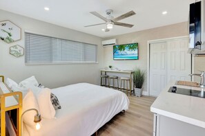 Iron/ironing board, travel cot, free WiFi, bed sheets