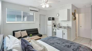 Strykejern/-brett, reiseseng for barn, wi-fi (inkludert) og sengetøy