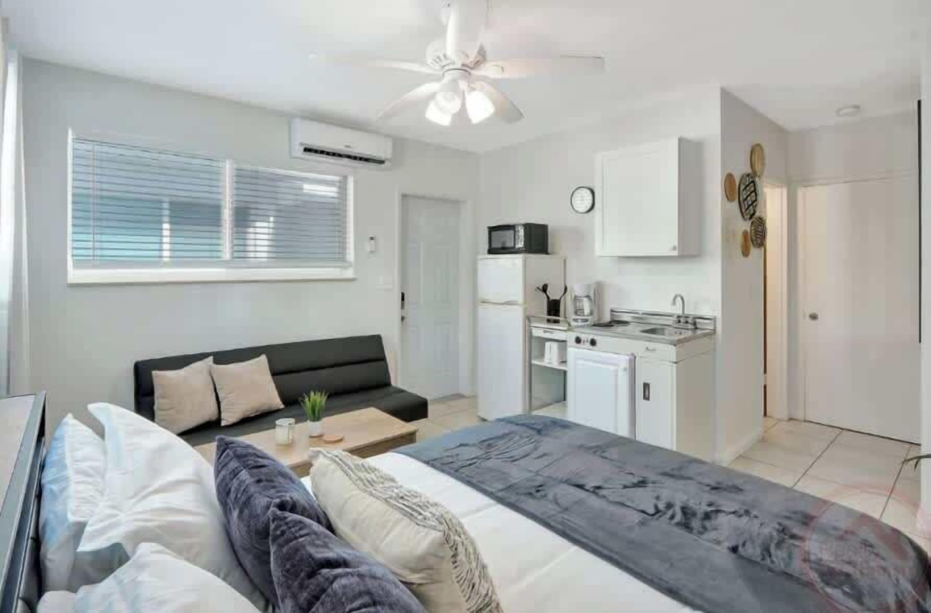 Iron/ironing board, travel cot, free WiFi, bed sheets