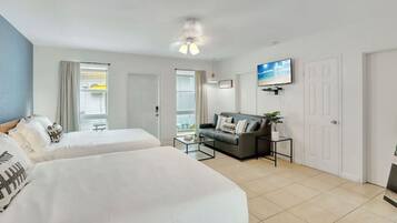 Tabla de planchar con plancha, cuna de viaje y wifi gratis