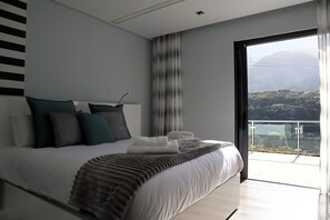 3 Schlafzimmer, Zimmersafe, Bügeleisen/Bügelbrett, Reisekinderbett