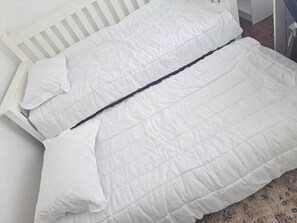 2 sovrum och sängkläder