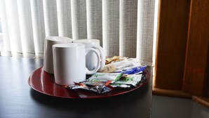 雙人或雙床房 | 書桌、筆電工作空間、隔音、免費無線上網