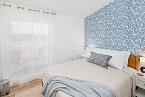 3 bedrooms, iron/ironing board, travel cot, WiFi