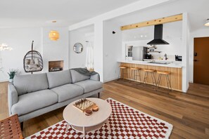 スマートテレビ、暖炉