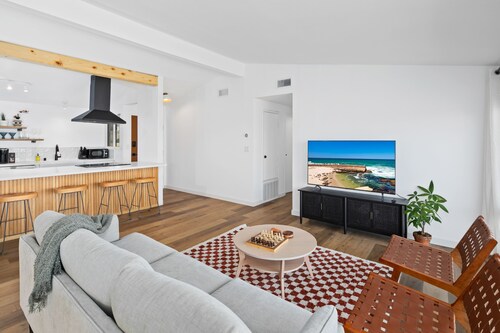 Casa Sunset cozy home in central SD, views, fire pit, and games & pet friendly!
