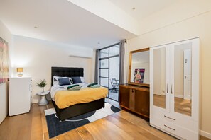 3 Schlafzimmer, Bügeleisen/Bügelbrett, WLAN, Bettwäsche