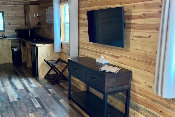 Cabaña, varias camas, vista a la montaña, junto a la montaña | Wifi gratis y ropa de cama