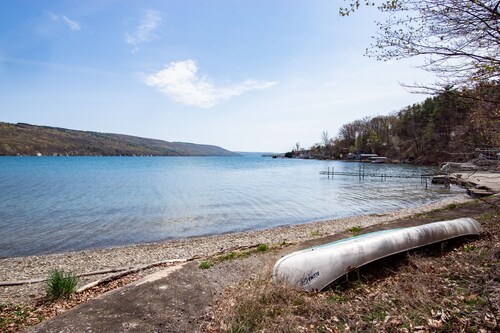 Keuka Lake Retreat with Lake Front and Land! Close to Penn Yan and Hammondsport!