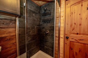 Bathroom - Lakeshore Cabins (Homer)