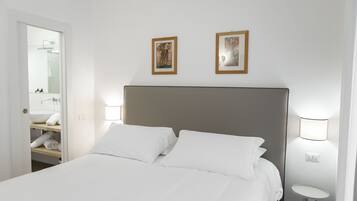 1 chambre, coffres-forts dans les chambres, bureau, Wi-Fi gratuit