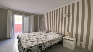 1 bedroom, free WiFi, bed sheets