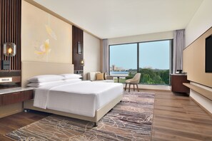 Premium bedding, down comforters, in-room safe, desk