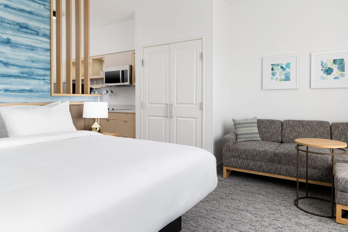Desk, iron/ironing board, free cots/infant beds, free WiFi