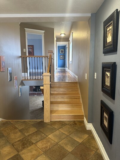 Adorable Farmhouse within steps of Double Check Arena!