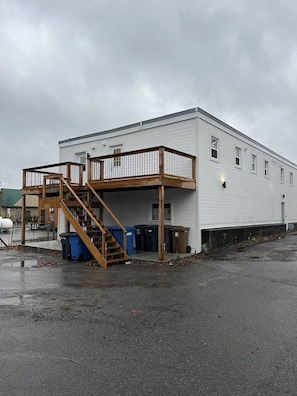 Exterior - The Rawdon Queen #6 (Rawdon)