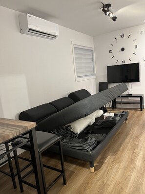 Smart TV, video games