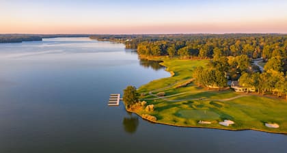 12th Fairway Cottage at the Landing, Reynolds Lake Oconee. Lake Access!