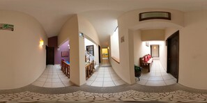 Télévision à écran plat