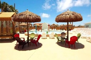 Piscina all'aperto, una piscina riscaldata