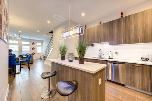 Luxury Townhouse in Greater Fifth Ward!