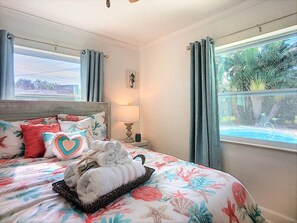 4 quartos, ferros/tábuas de passar roupa, berço de viagem