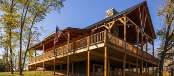 Highland Lodge With Indoor Saltwater Pool