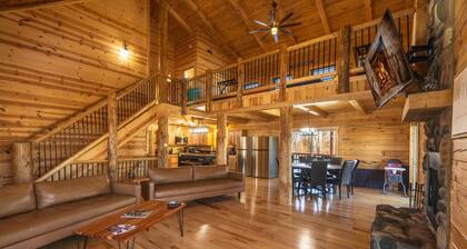 Highland Lodge With Indoor Saltwater Pool