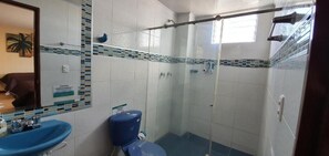 Bathroom - Hotel Dubai (Manizales)