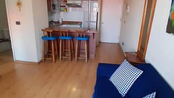 Basic Apartment | Living area