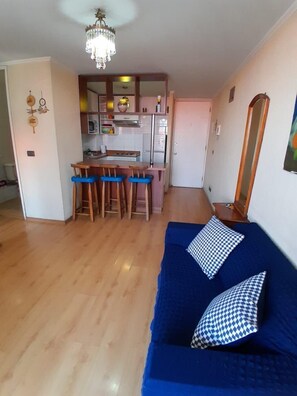 เบสิกอพาร์ทเมนท์ | บริเวณนั่งเล่น