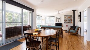 Interior - Dharraani House a Depot Beach Classic across the road from the beach (Depot Beach)