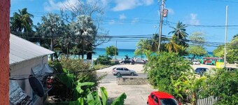 Ocean View Apartment C with AC