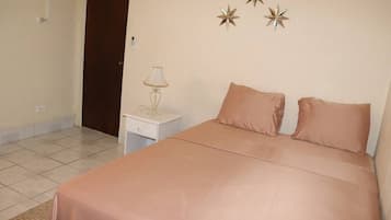 1 quarto, ferros/tábuas de passar roupa, Wi-Fi, roupa de cama