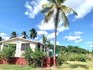 Exterior - Dover Beach Tiny House w kitchen (Oistins)